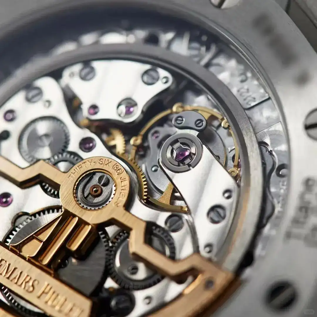 Audemars Piguet Royal Oak Jumbo Extra-Thin Blue 15202IP.OO.1240IP.01