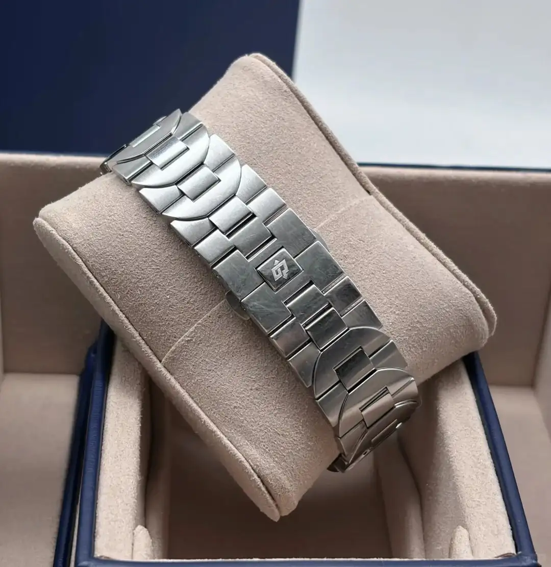 Panerai Luminor Due Men Automatic Blue Stainless Steel Watch PAM01124