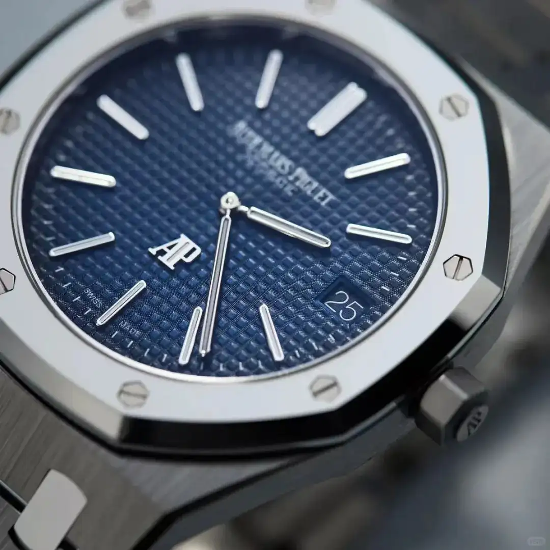 Audemars Piguet Royal Oak Jumbo Extra-Thin Blue 15202IP.OO.1240IP.01