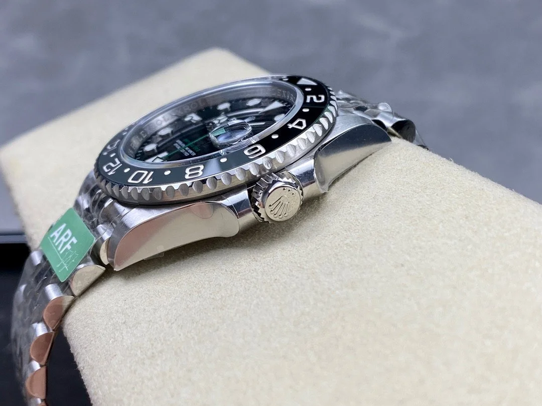 Superclone Rolex GMT-Master II 126710GRNR  Bruce Wayne  Jubilee 2024