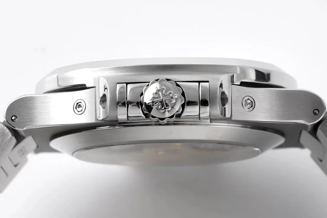 Patek Philippe Nautilus Silver Annual Calendar