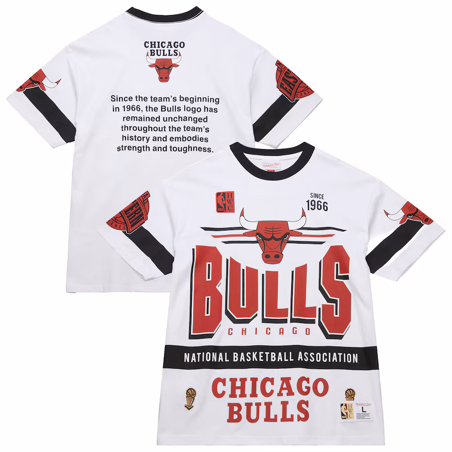 Unisex Chicago Bulls  Mitchell & Ness White Hardwood Classics Vintage Team Origins Premium T-Shirt - Jersey