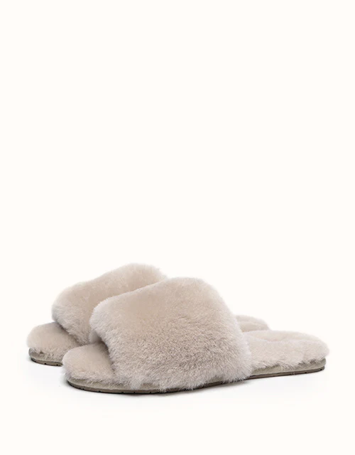 AUSTRALIAN SHEPHERD® HAILEY SLIDE