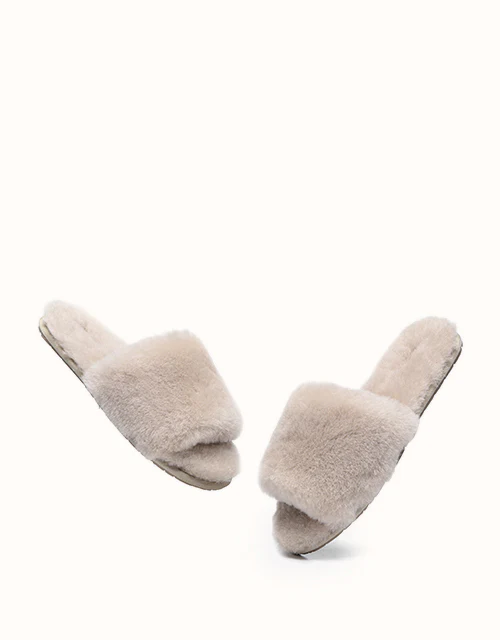 AUSTRALIAN SHEPHERD® HAILEY SLIDE