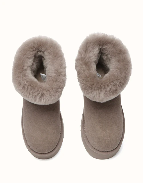 UGG EVERAU? Kazzi