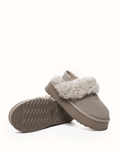 AUSTRALIAN SHEPHERD® Waffle Curly Platform