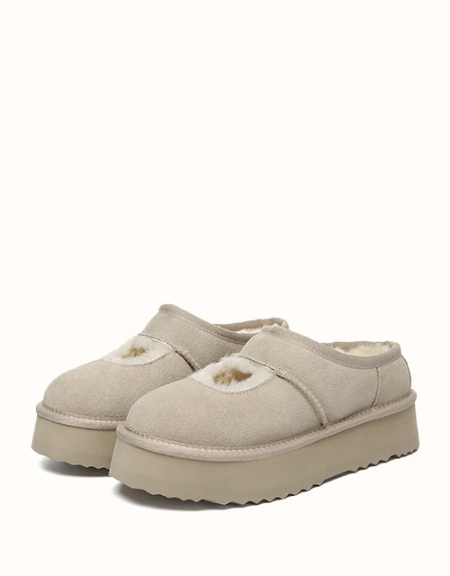 AUSTRALIAN SHEPHERD® Carmella