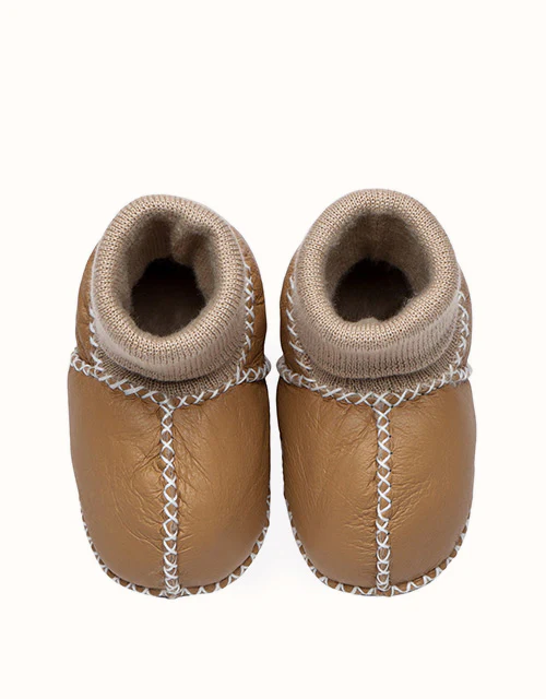 AUSTRALIAN SHEPHERD® Baby Erin With Warmer