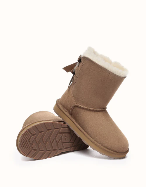 URBAN UGG® Short Back Bow
