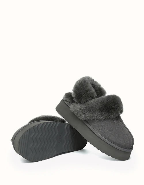 AUSTRALIAN SHEPHERD® Suzie Platform