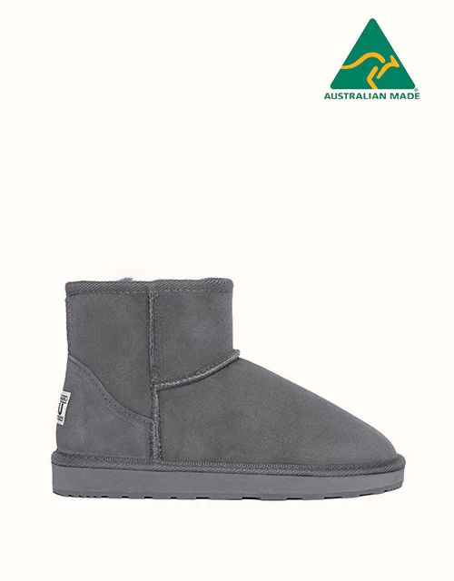 URBAN UGG® Classic Mini II