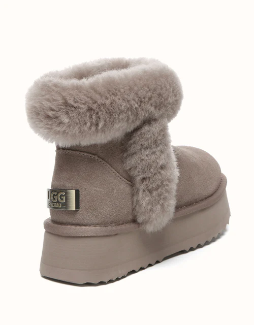 UGG EVERAU? Kazzi