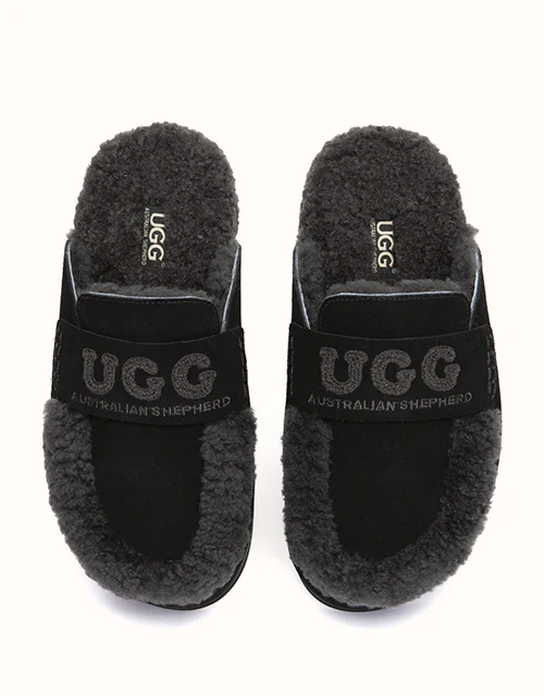 AUSTRALIAN SHEPHERD® Lora