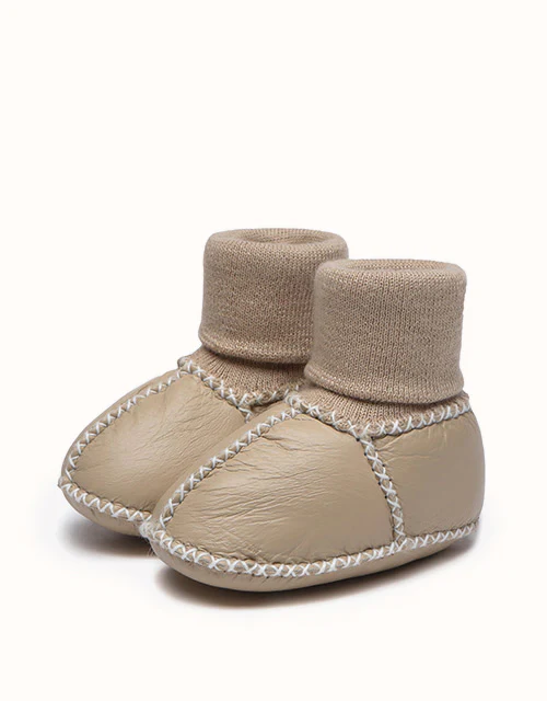 AUSTRALIAN SHEPHERD® Baby Erin With Warmer