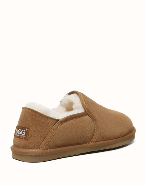 AUSTRALIAN SHEPHERD® Barn