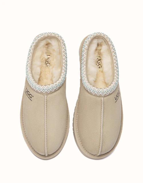 AUSTRALIAN SHEPHERD® Multi-color Tay