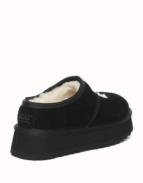 AUSTRALIAN SHEPHERD® Carmella