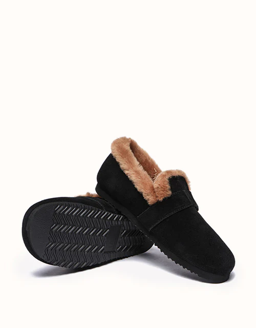 AUSTRALIAN SHEPHERD® Mona