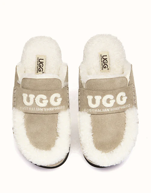 AUSTRALIAN SHEPHERD® Lora