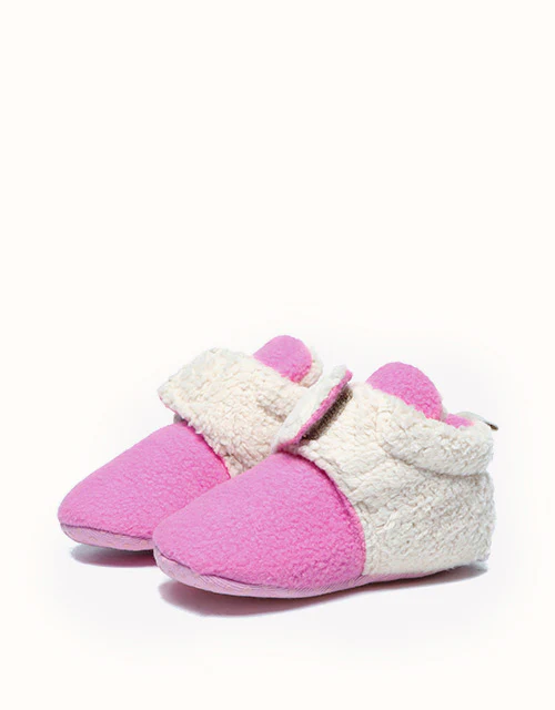 AUSTRALIAN SHEPHERD® Baby Booties Gift Set