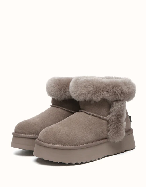 UGG EVERAU? Kazzi