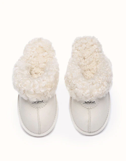 AUSTRALIAN SHEPHERD® Waffle Curly