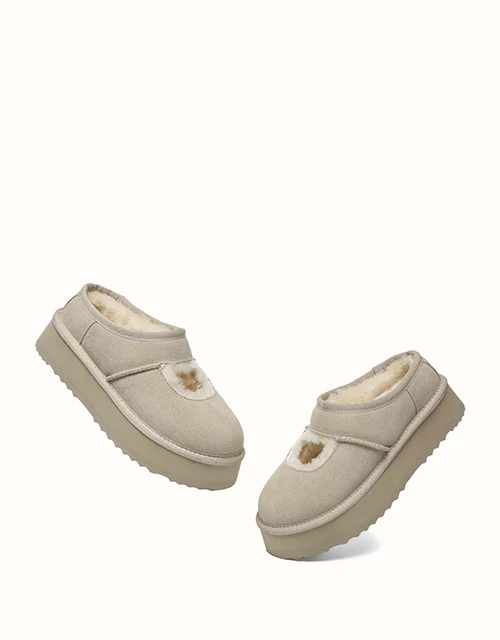 AUSTRALIAN SHEPHERD® Carmella