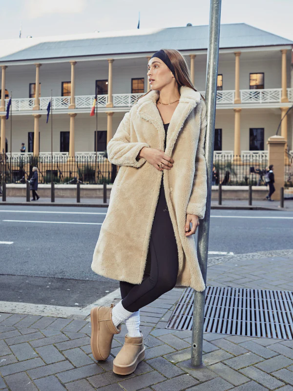 AUSTRALIAN SHEPHERD? Saylor Ultra Platform