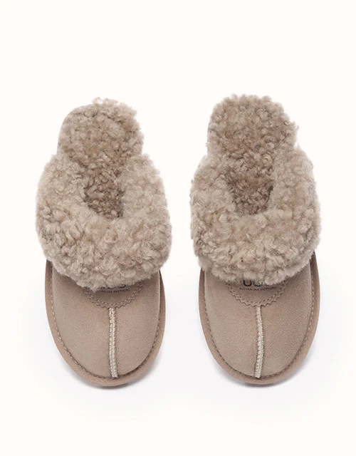 AUSTRALIAN SHEPHERD® Waffle Curly