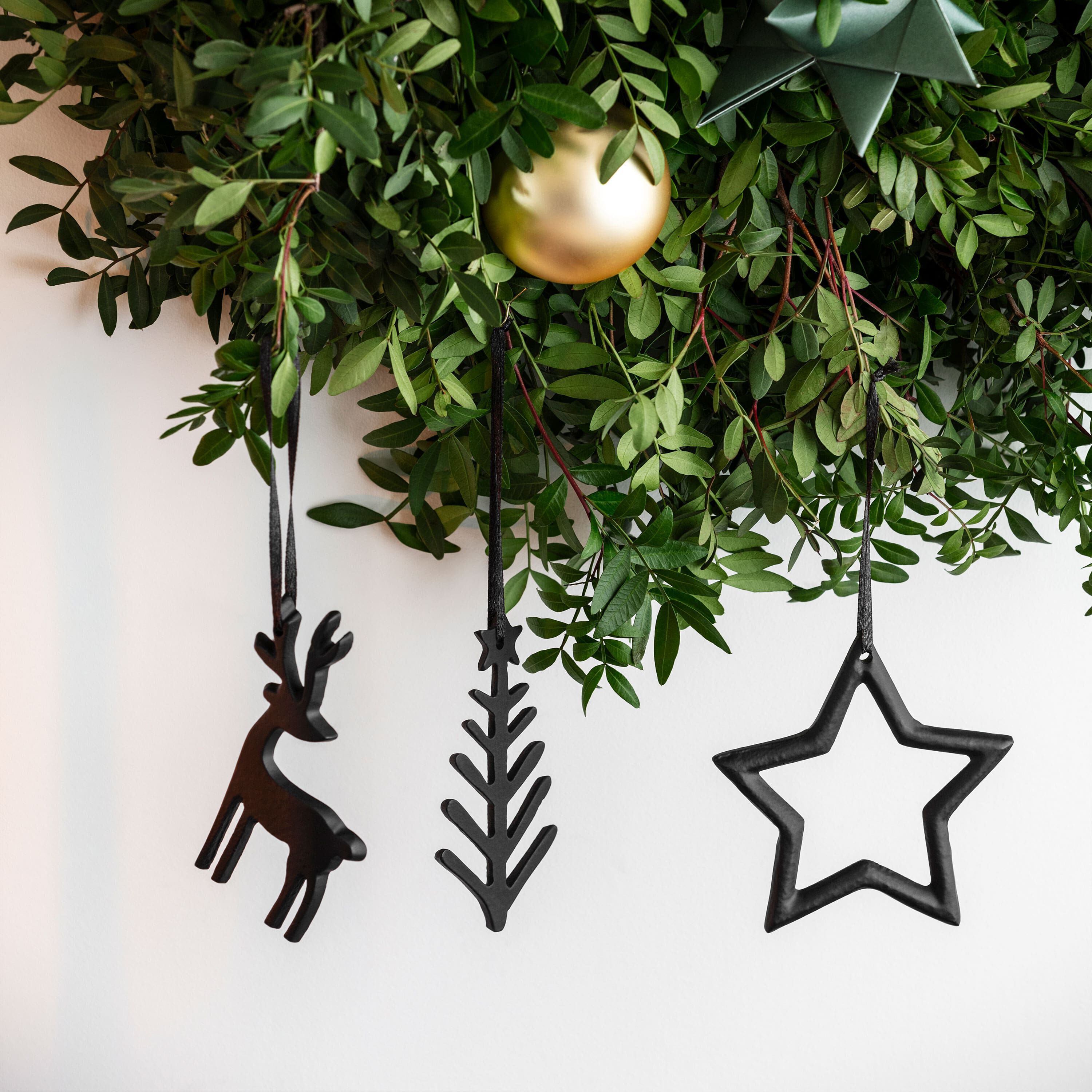 Black XMAS Ornamente Weihnachten