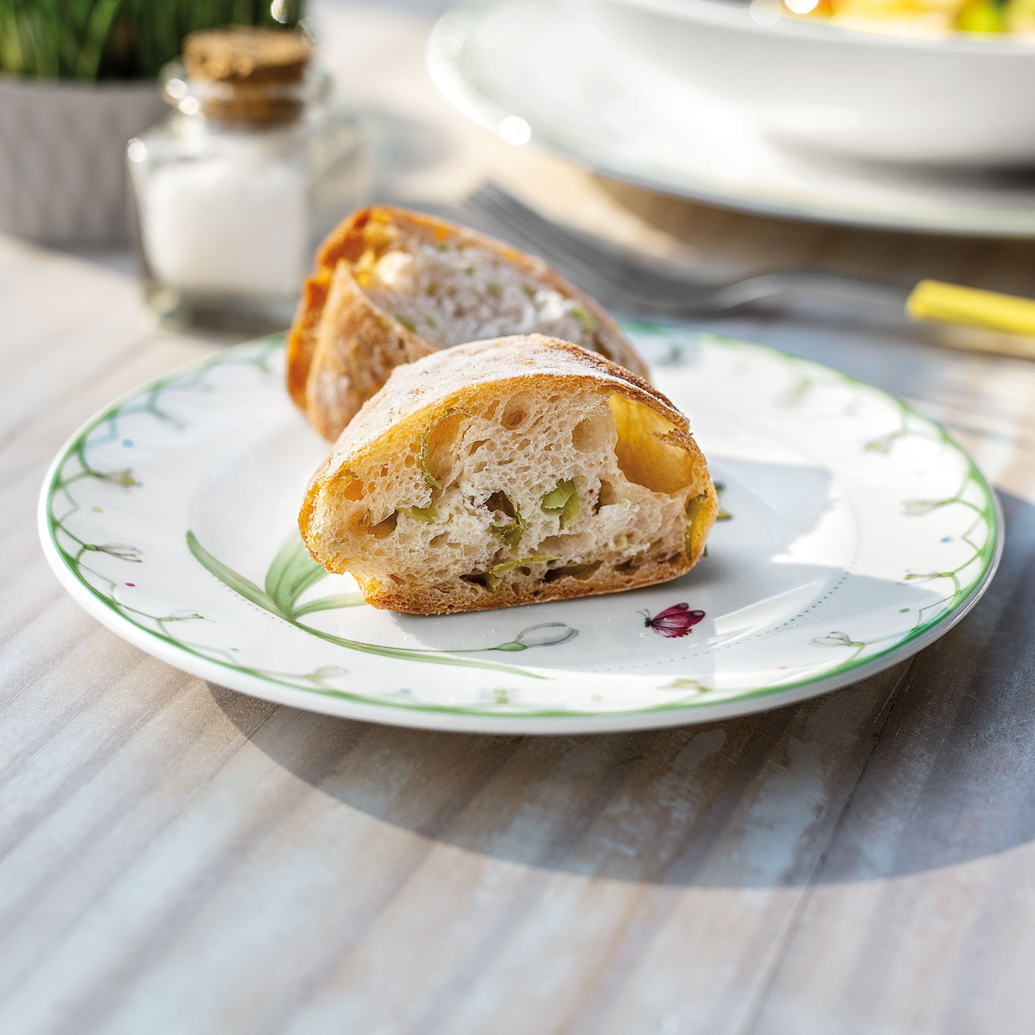 Colourful Spring Brotteller