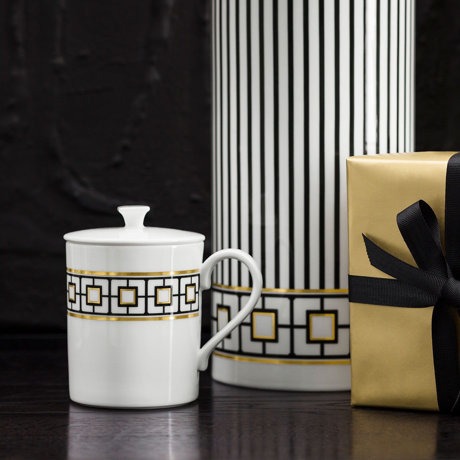 MetroChic Henkelbecher