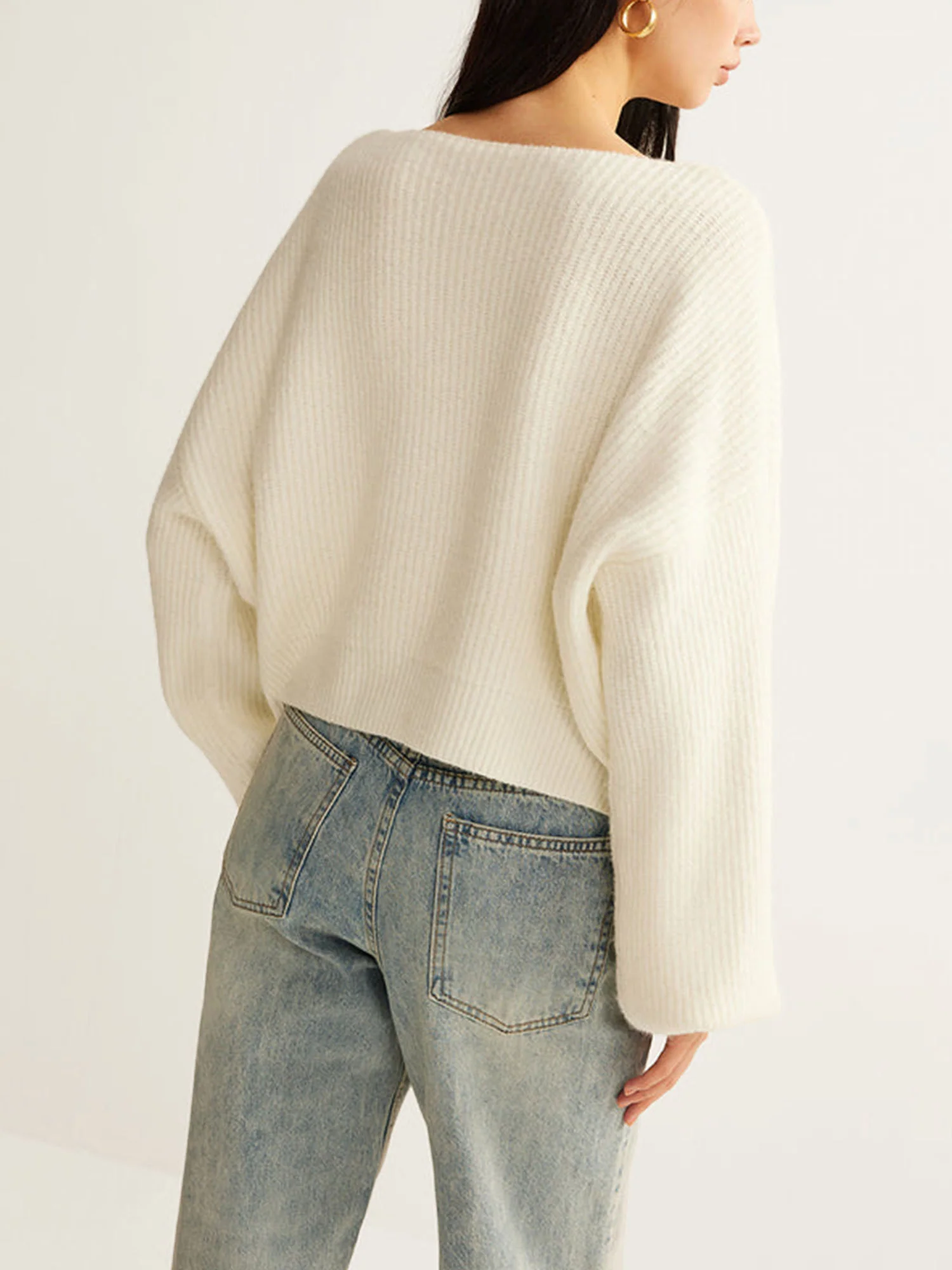 White Knit Sweater with Bow Details - XPRESSC