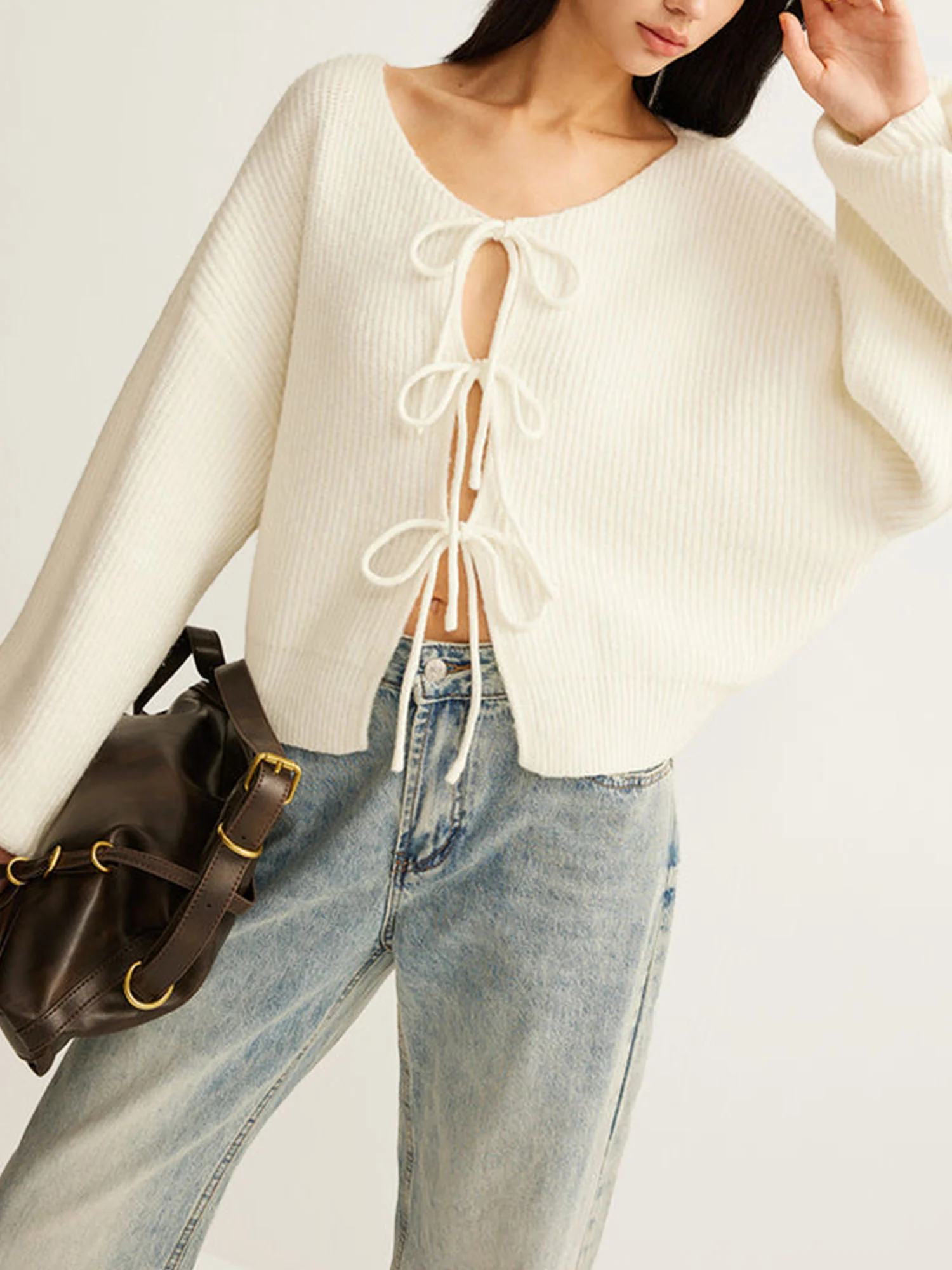 White Knit Sweater with Bow Details - XPRESSC