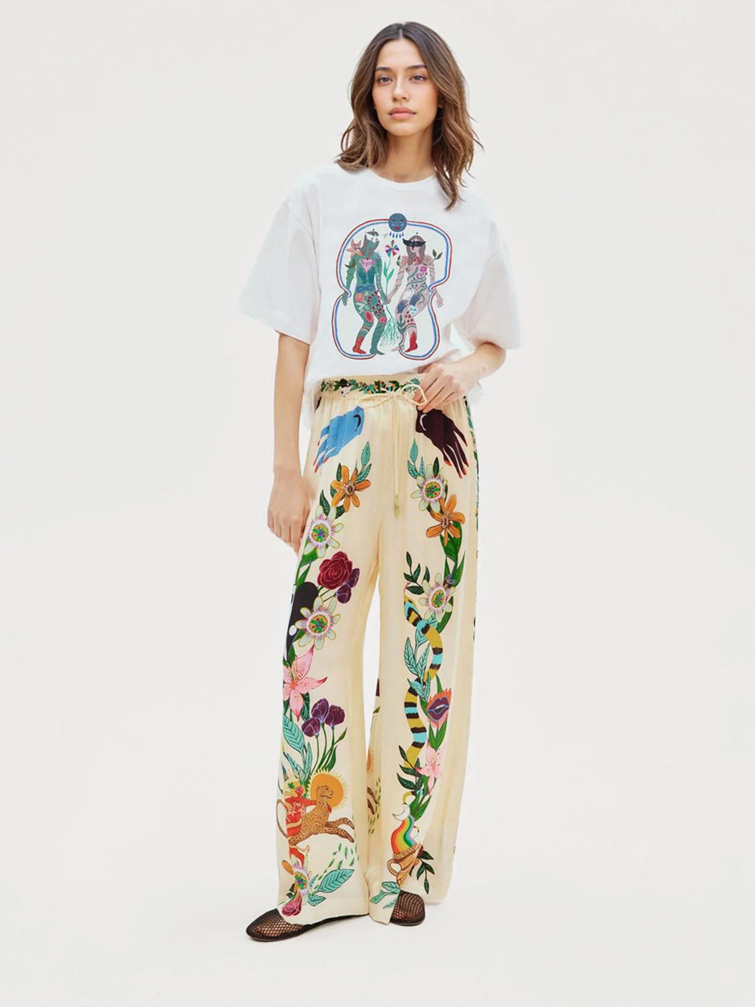 Satin Oversized Pants with Sophisticated Print - XPRESSC