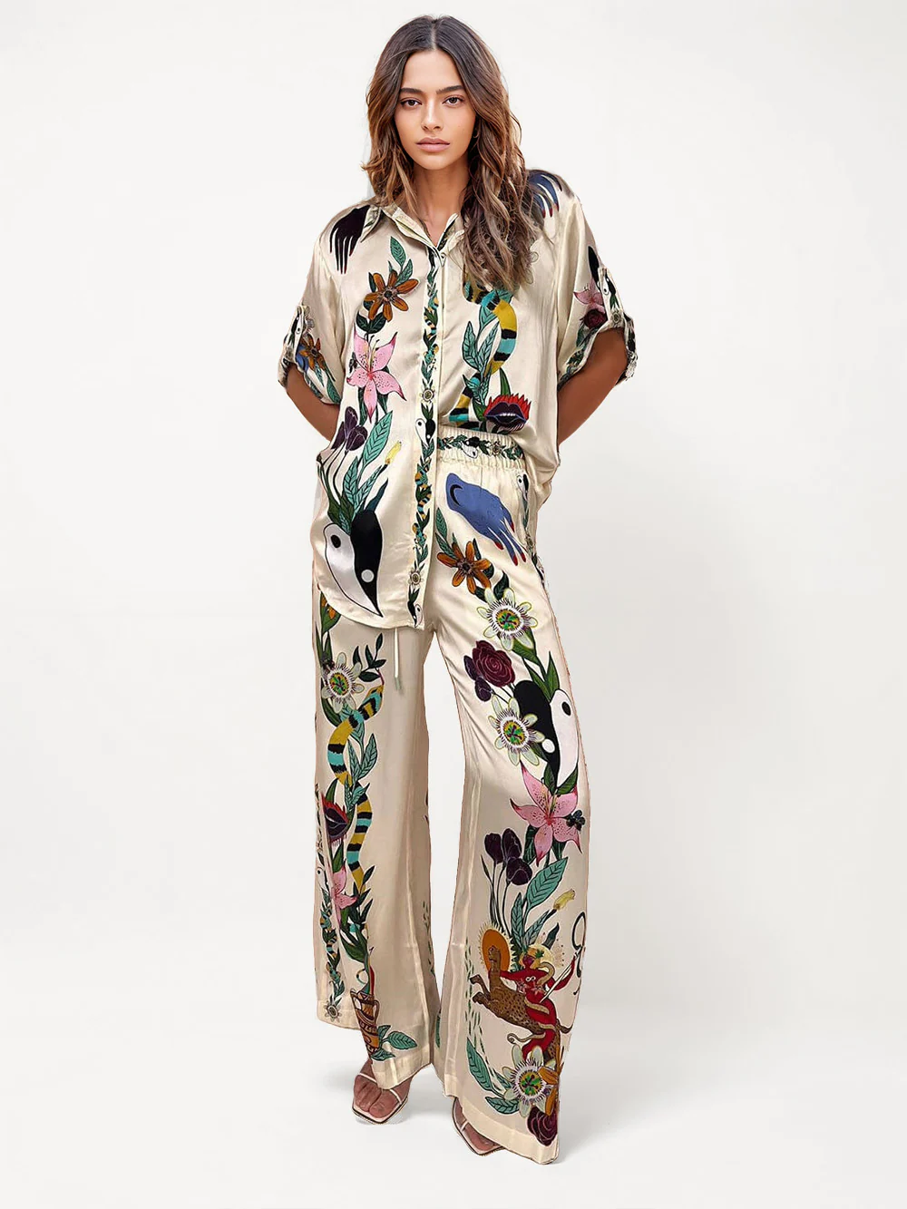 Satin Oversized Pants with Sophisticated Print - XPRESSC