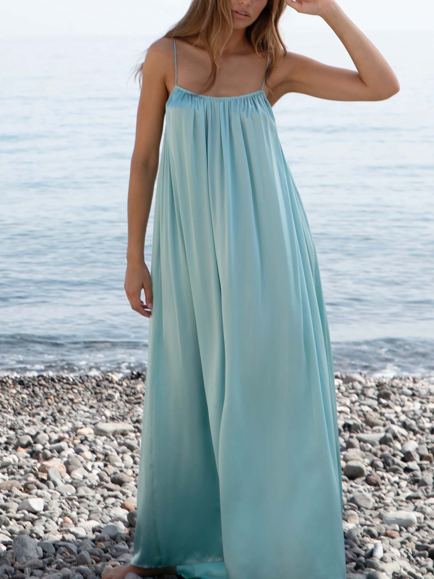 Flowy Spaghetti Strap Maxi Dress - XPRESSC