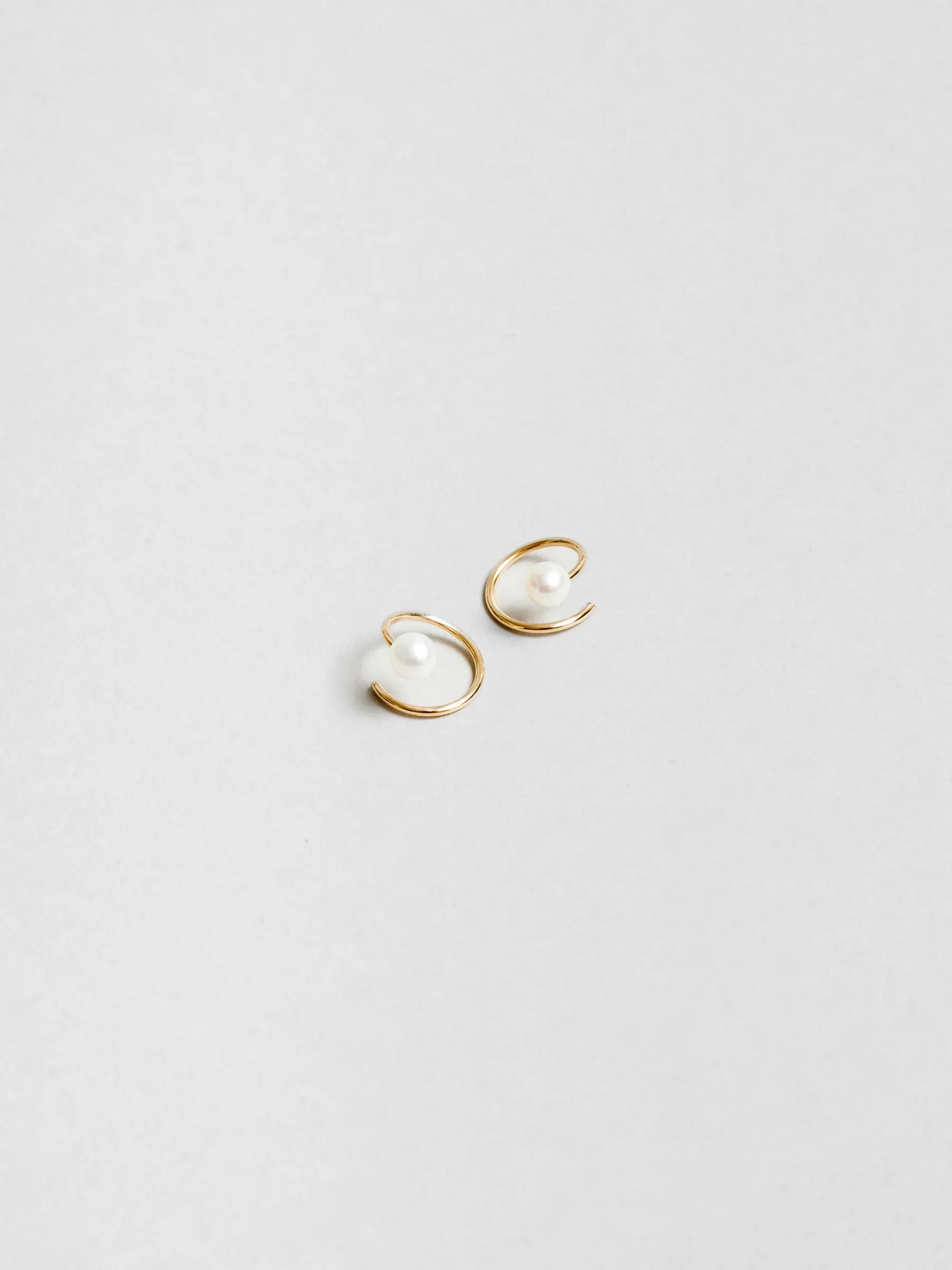 White Pearl Swirl Studs in Gold - XPRESSC