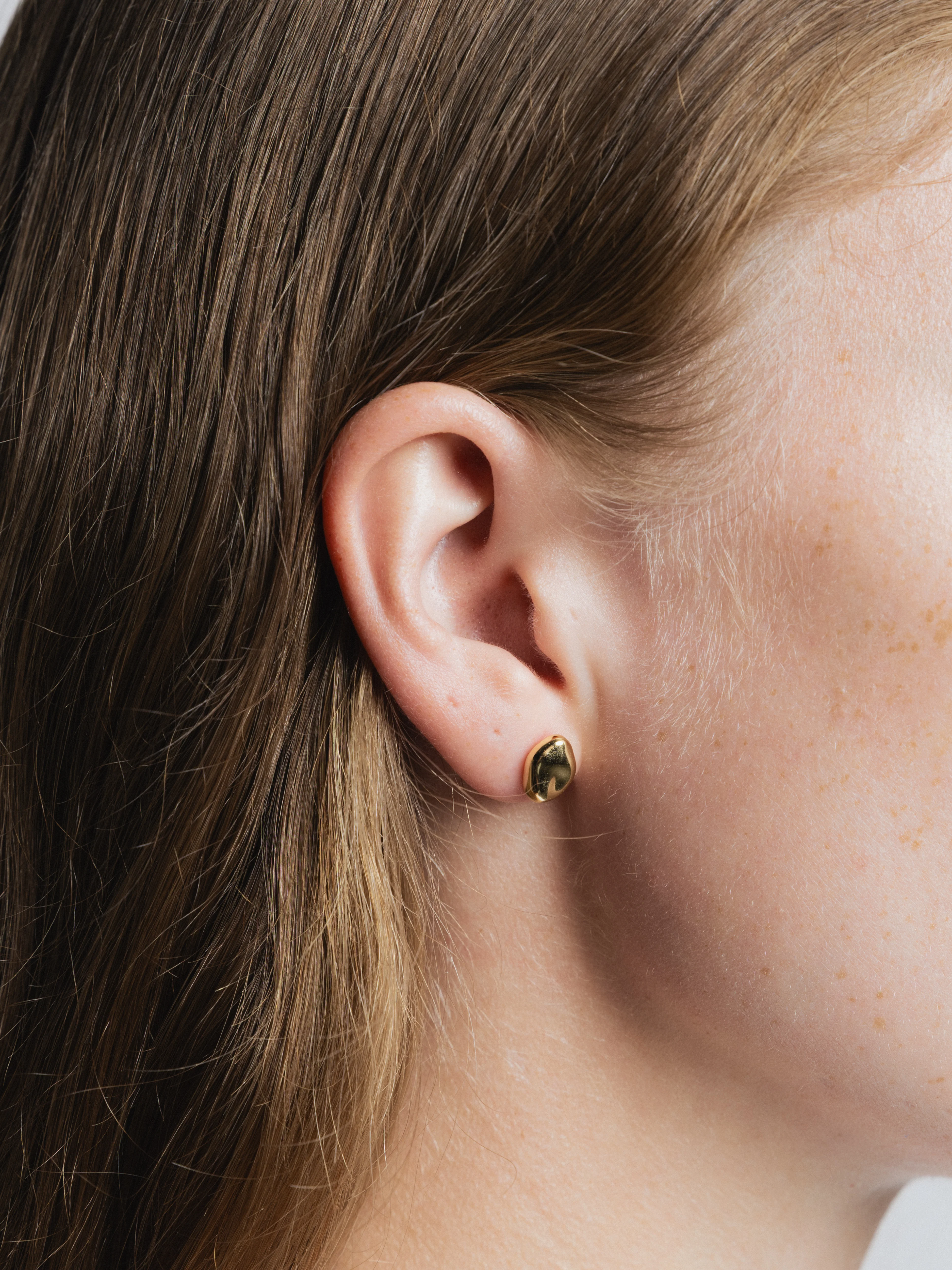 Bean Stud Earrings in Gold - XPRESSC