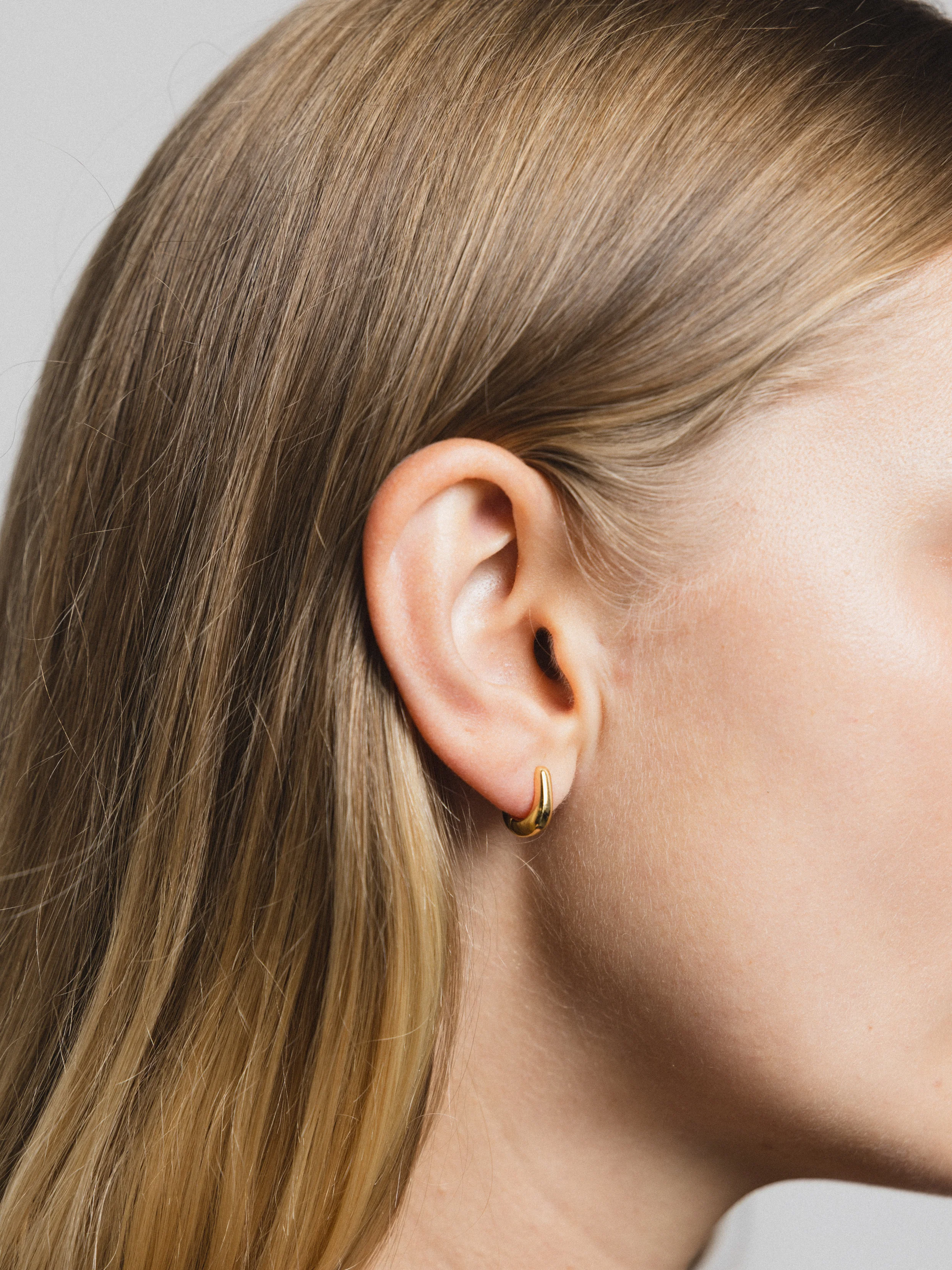 Molly Hoops in Gold - XPRESSC