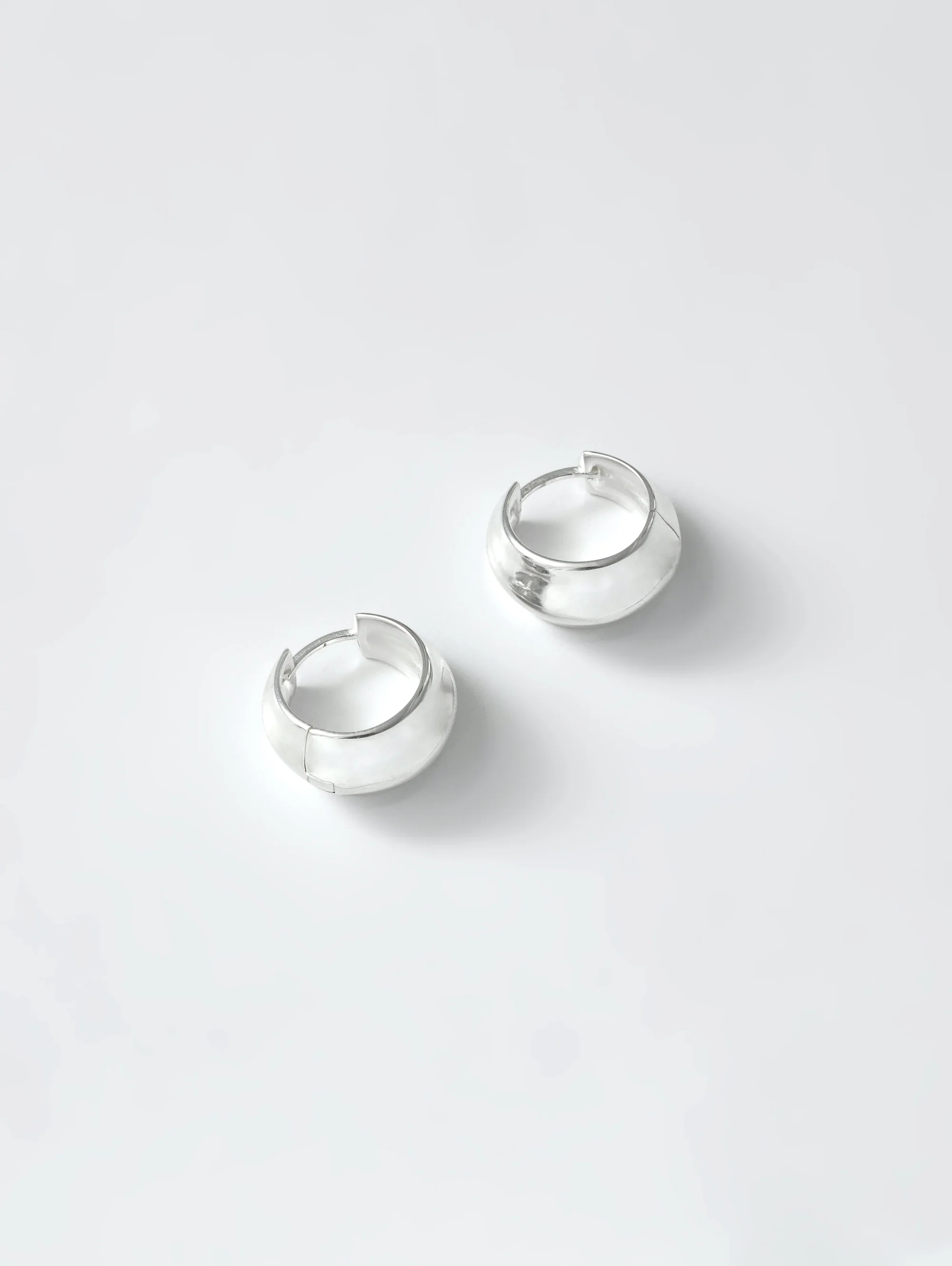 Bodie Hoops in Sterling Silver - XPRESSC