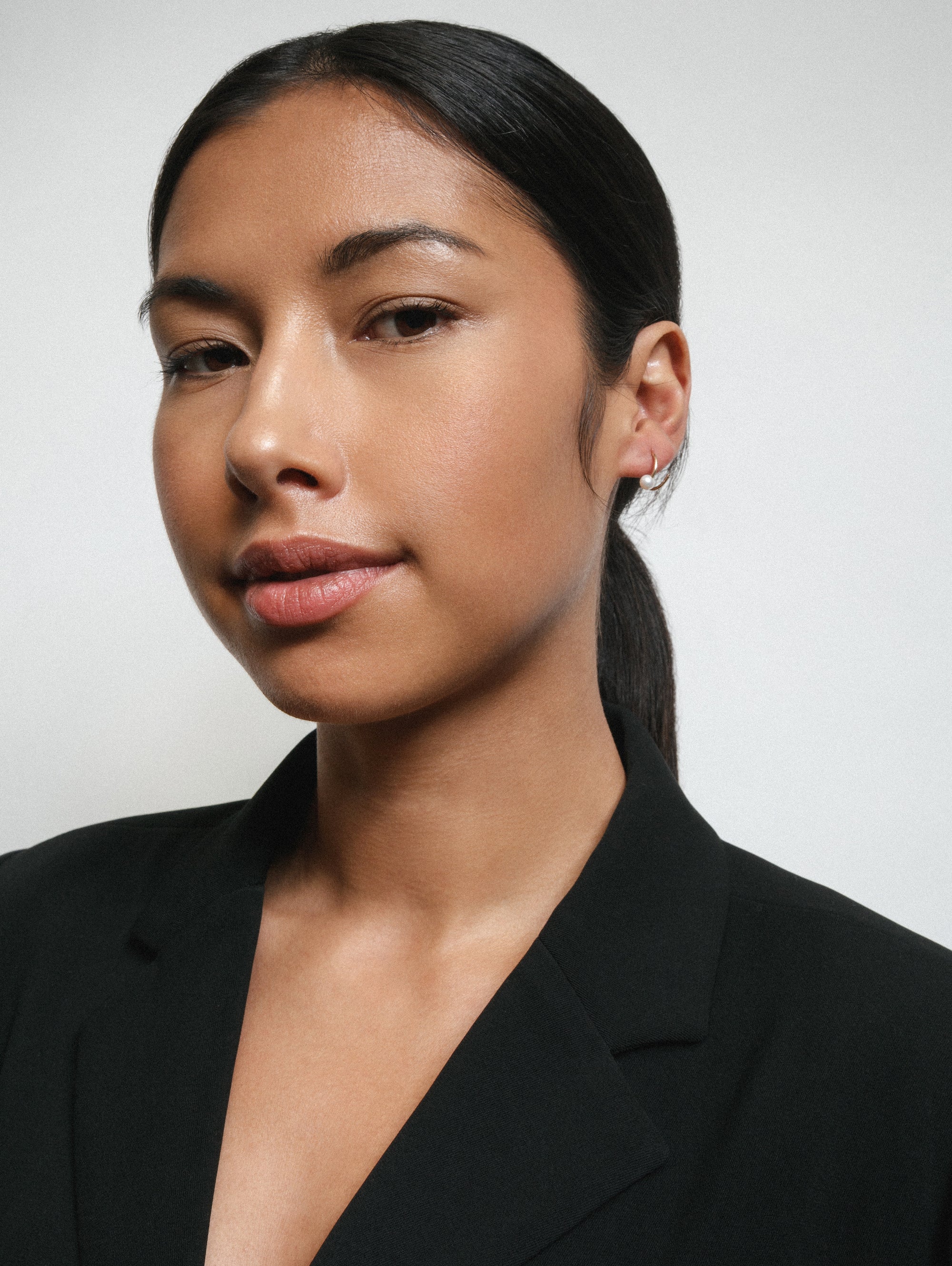 White Pearl Swirl Studs in Gold - XPRESSC