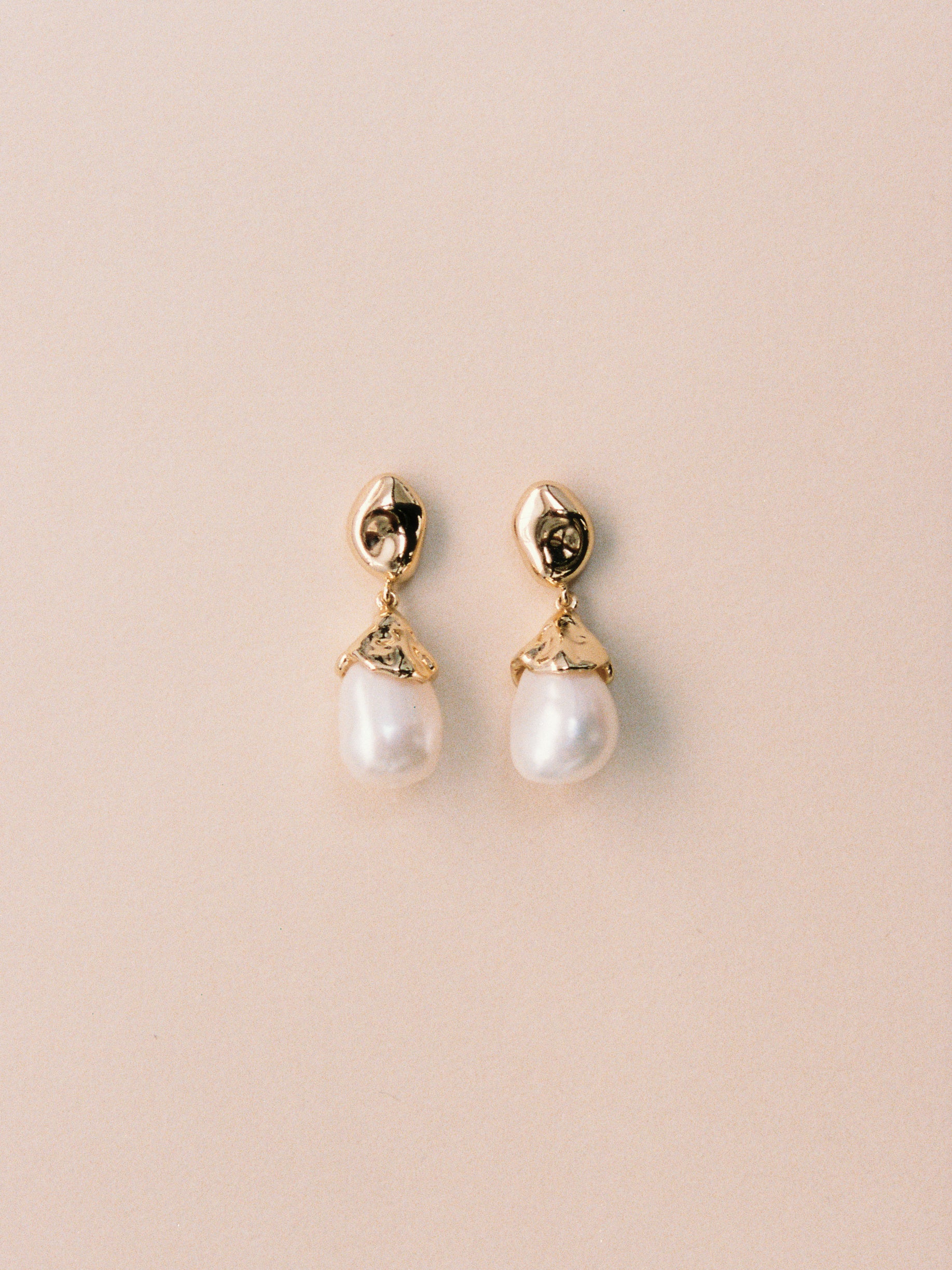 Pearl Drop Earring in Gold - XPRESSC