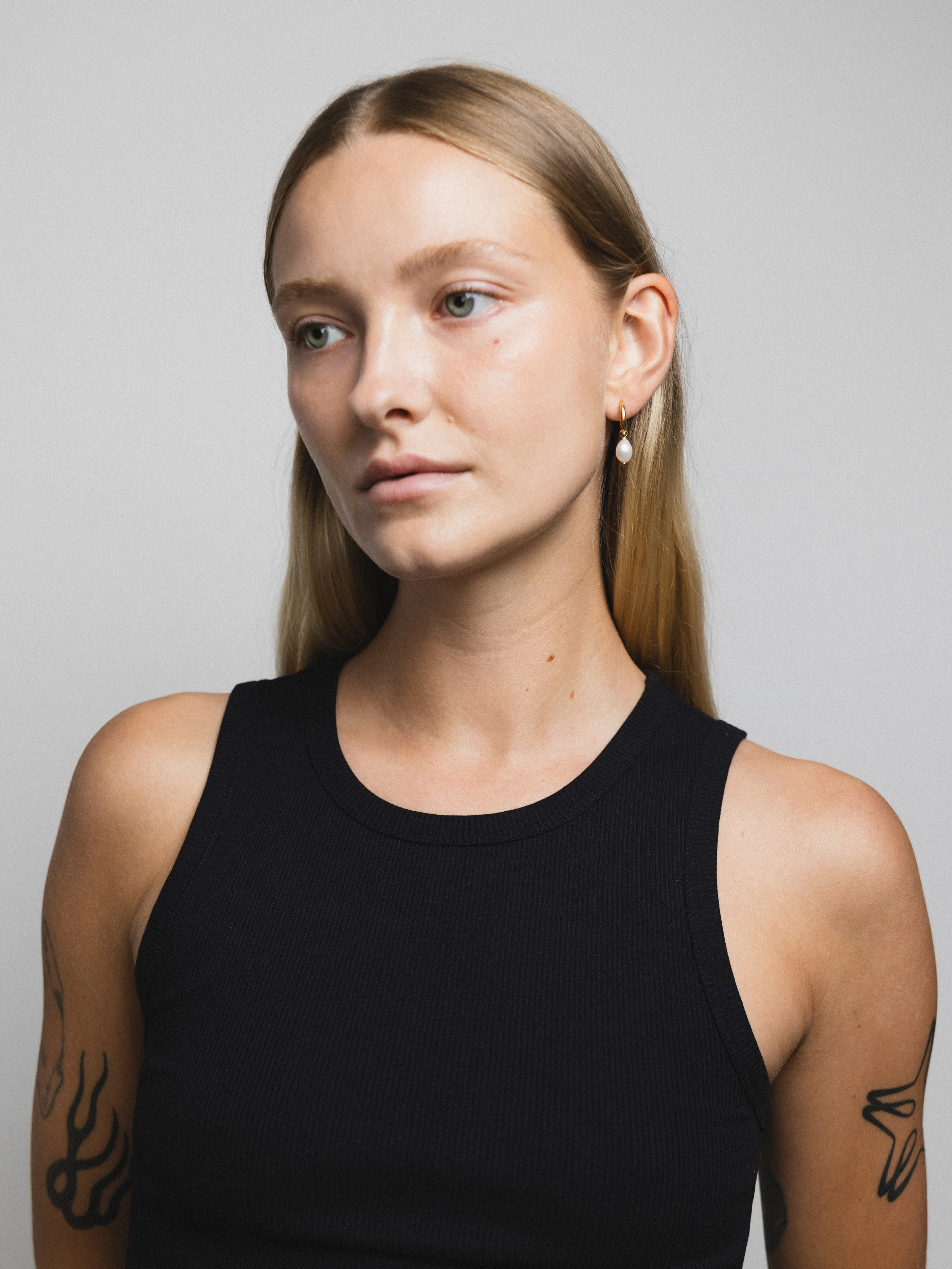 Pearl Hoops in Gold - XPRESSC