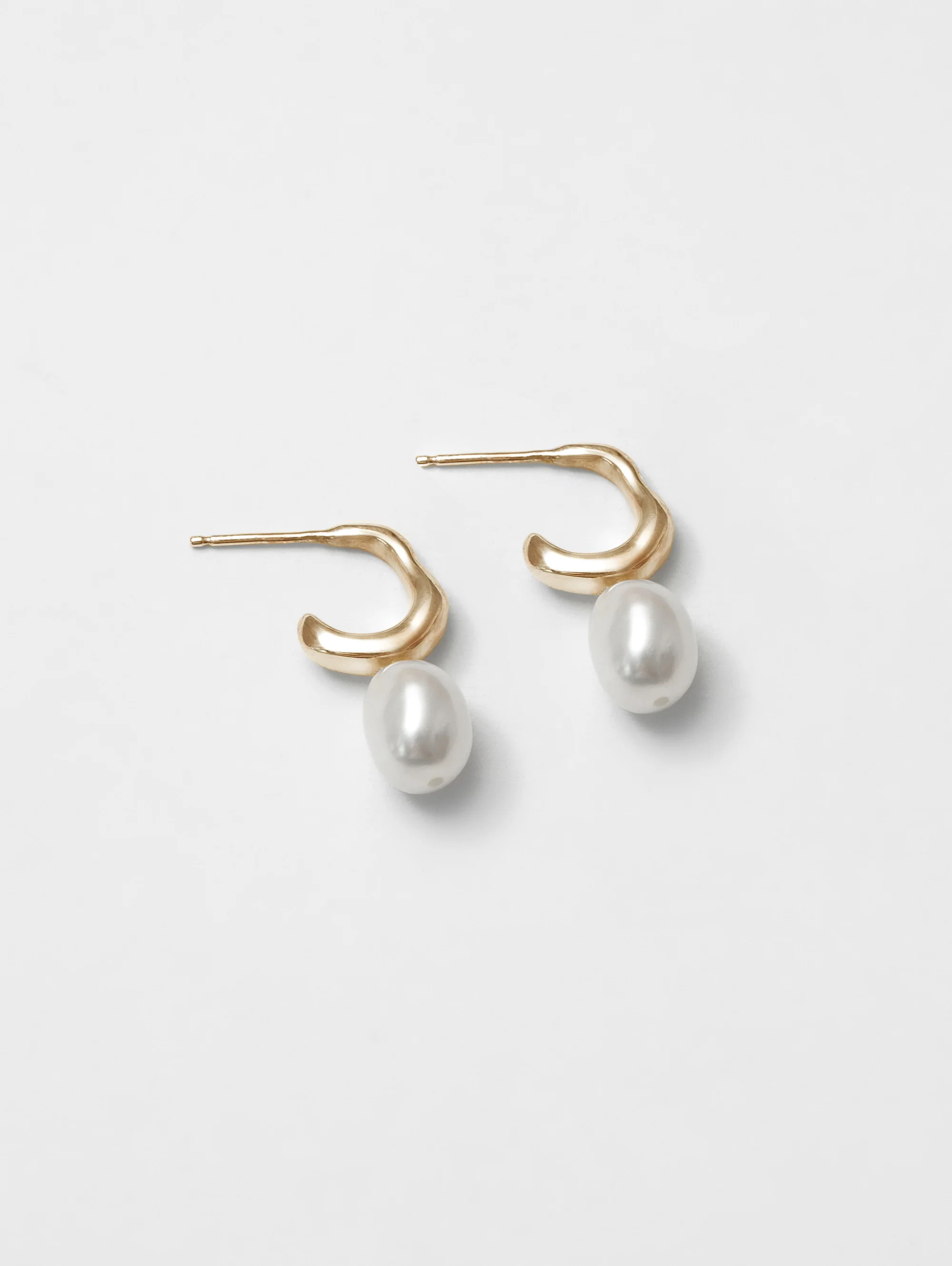 Emmy Earrings in Gold - XPRESSC