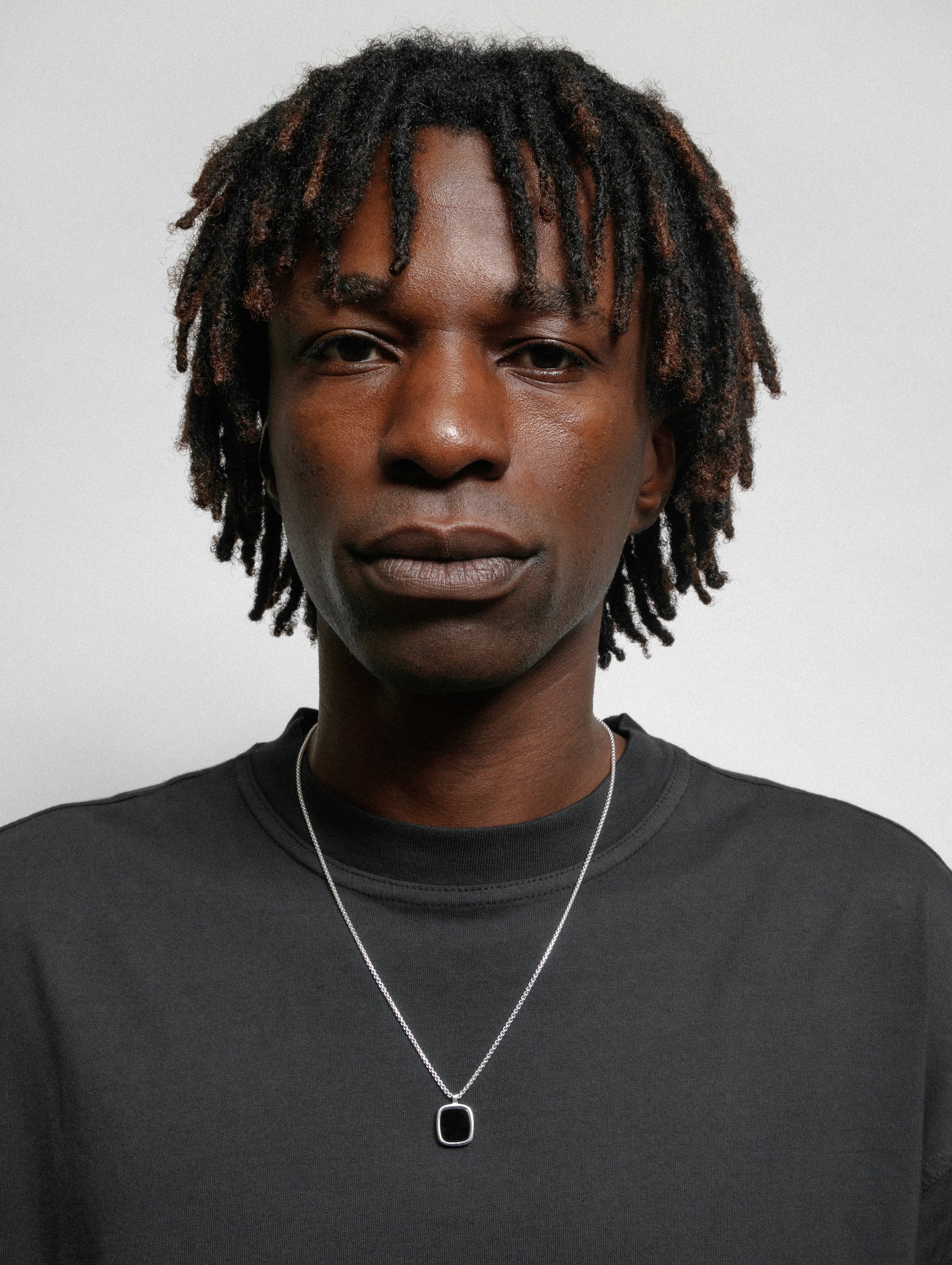 Wells Necklace in Onyx and Sterling Silver - XPRESSC