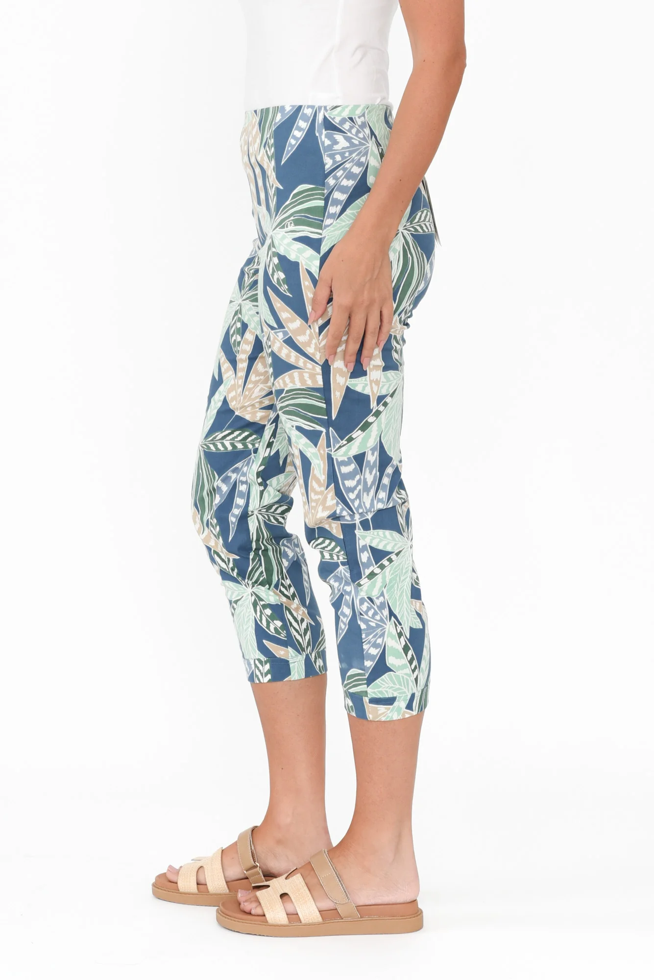 Caven Green Leaf Cotton Capri Pants