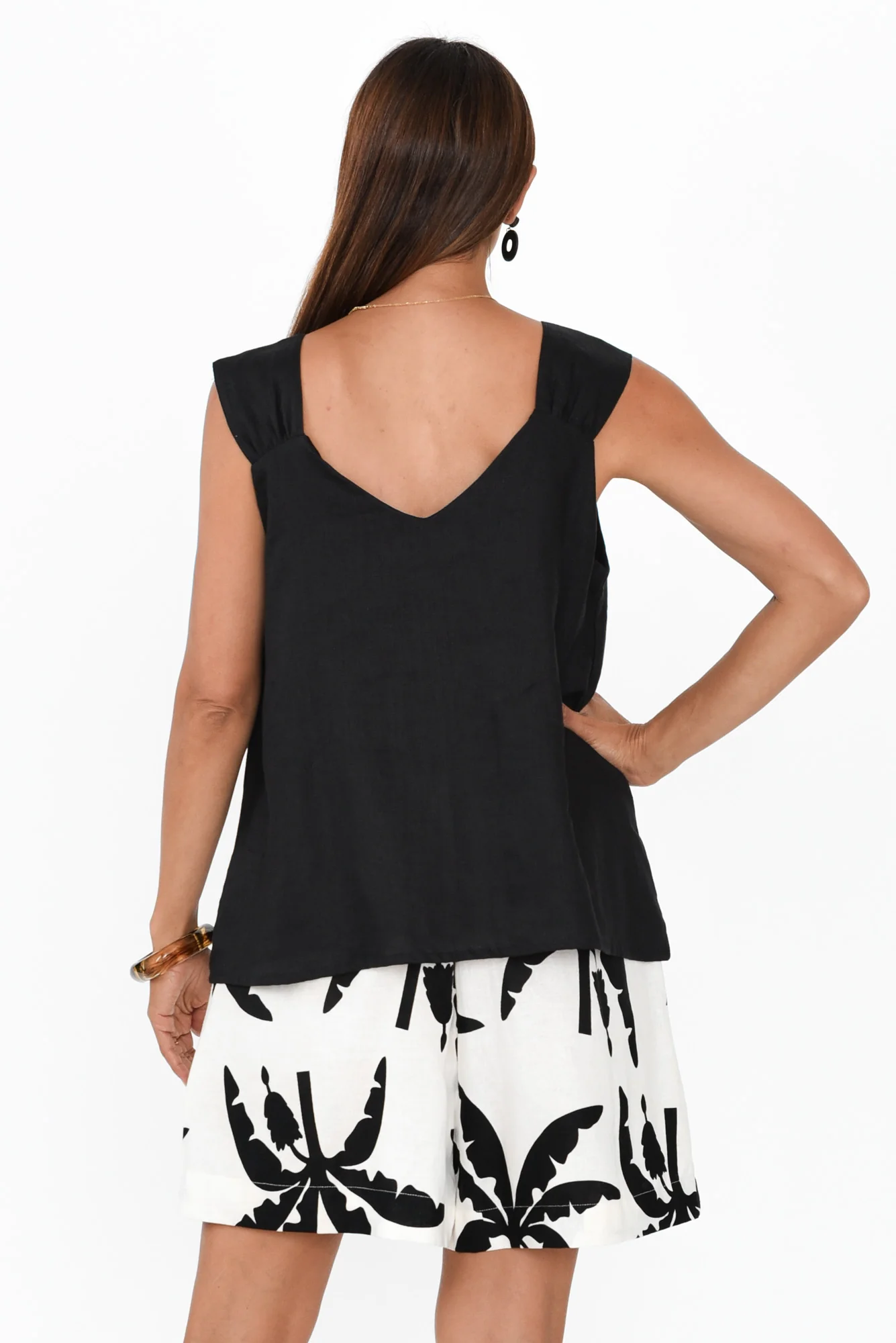 Glide Black Linen V Neck Tank