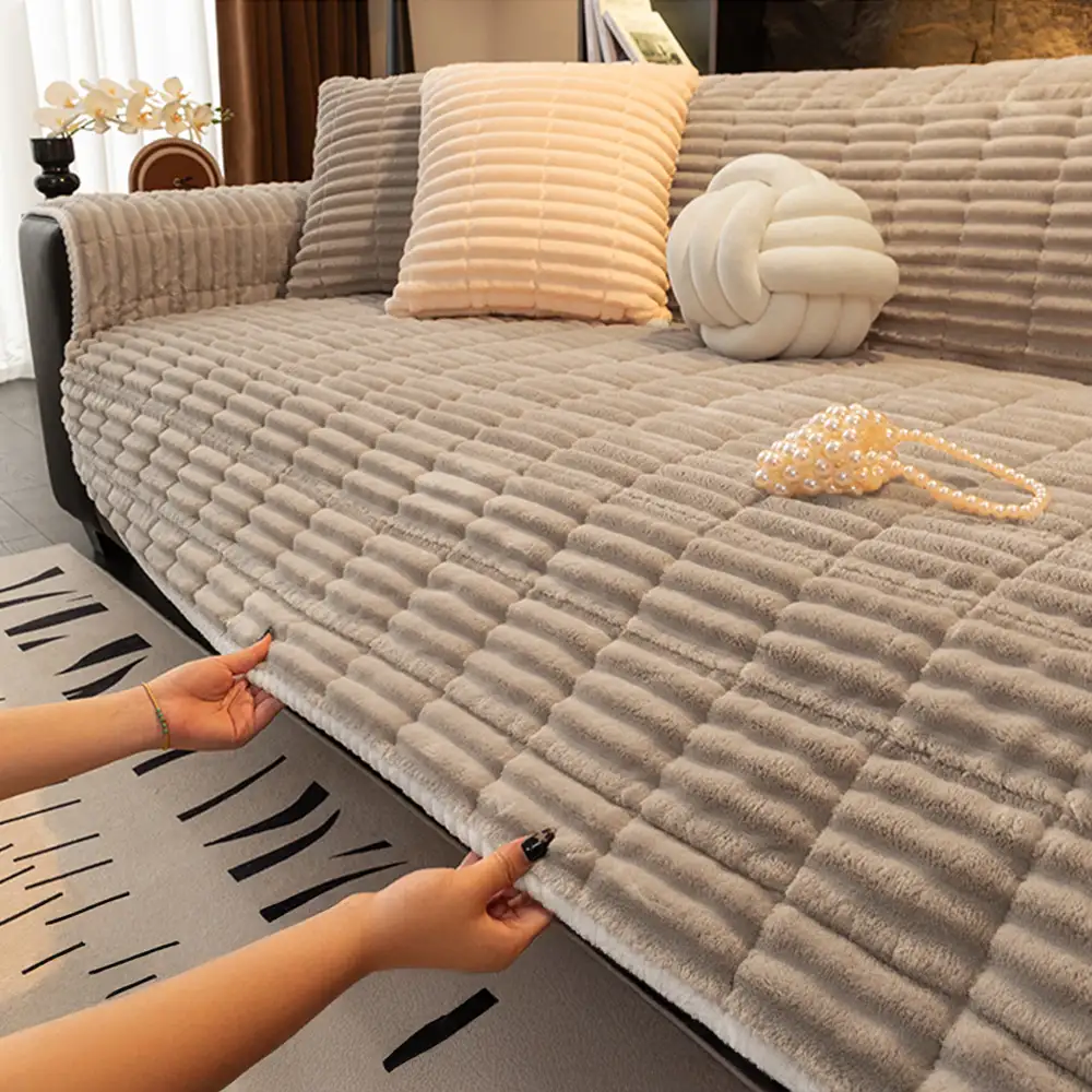 One-Piece Cozy Flannel Sofa Protection Non-Slip Couch Cover