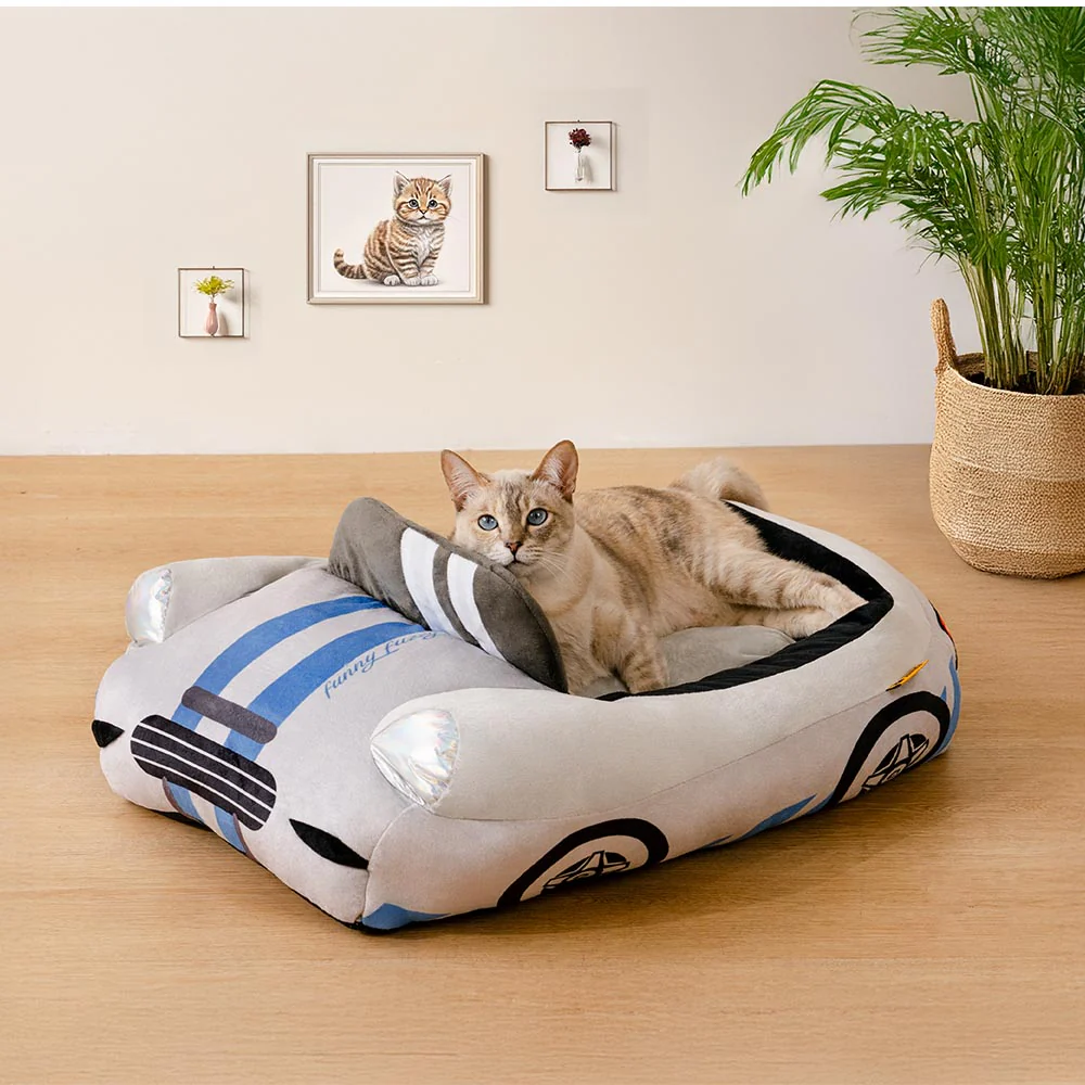 Classic Convertible Race Car Bolster Cat Bed - Fast��Fur